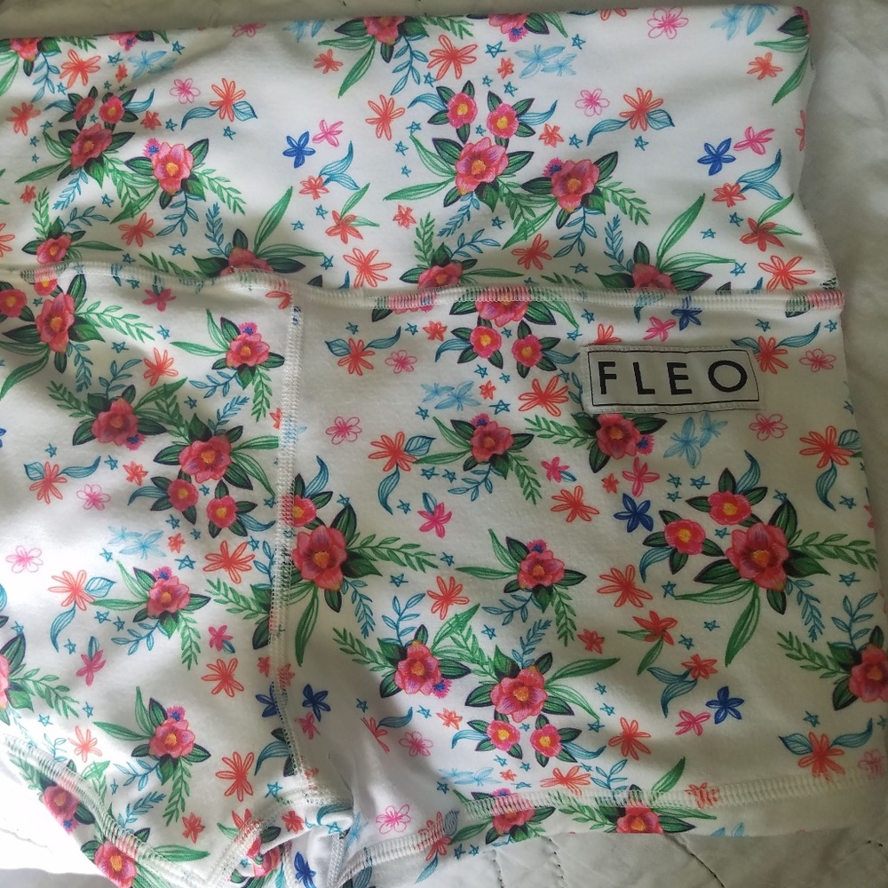 Fleo Starry Meadow Shorts